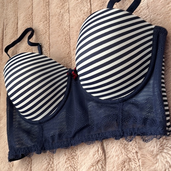 Tommy Hilfiger 36B push-up bra - Picture 2 of 7